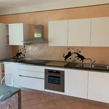 Casa Vacanze Al Capriano Appartamento Lampone Cantello Exterior photo